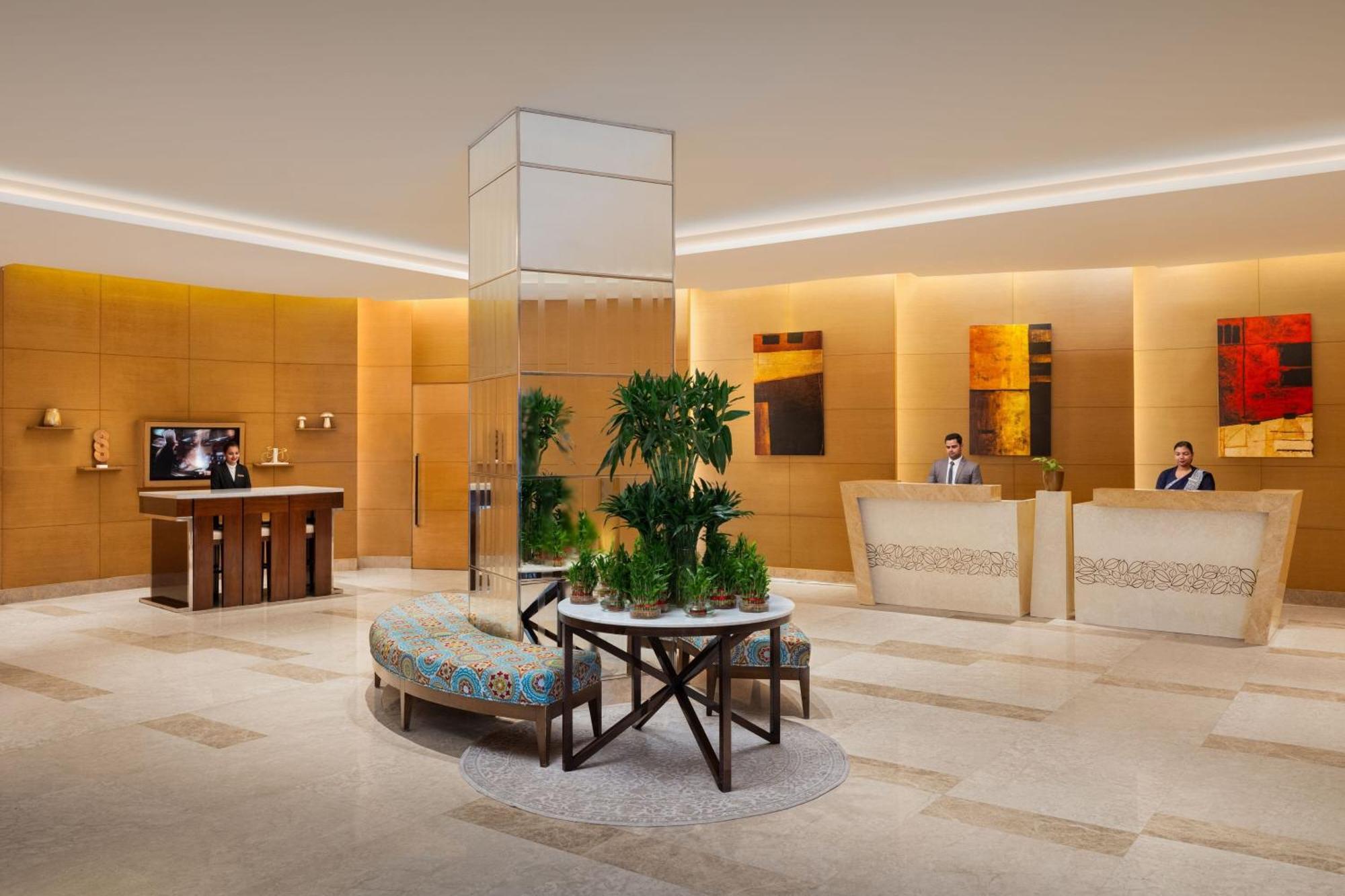 Hotel Courtyard By Marriott Bhopal Exterior foto