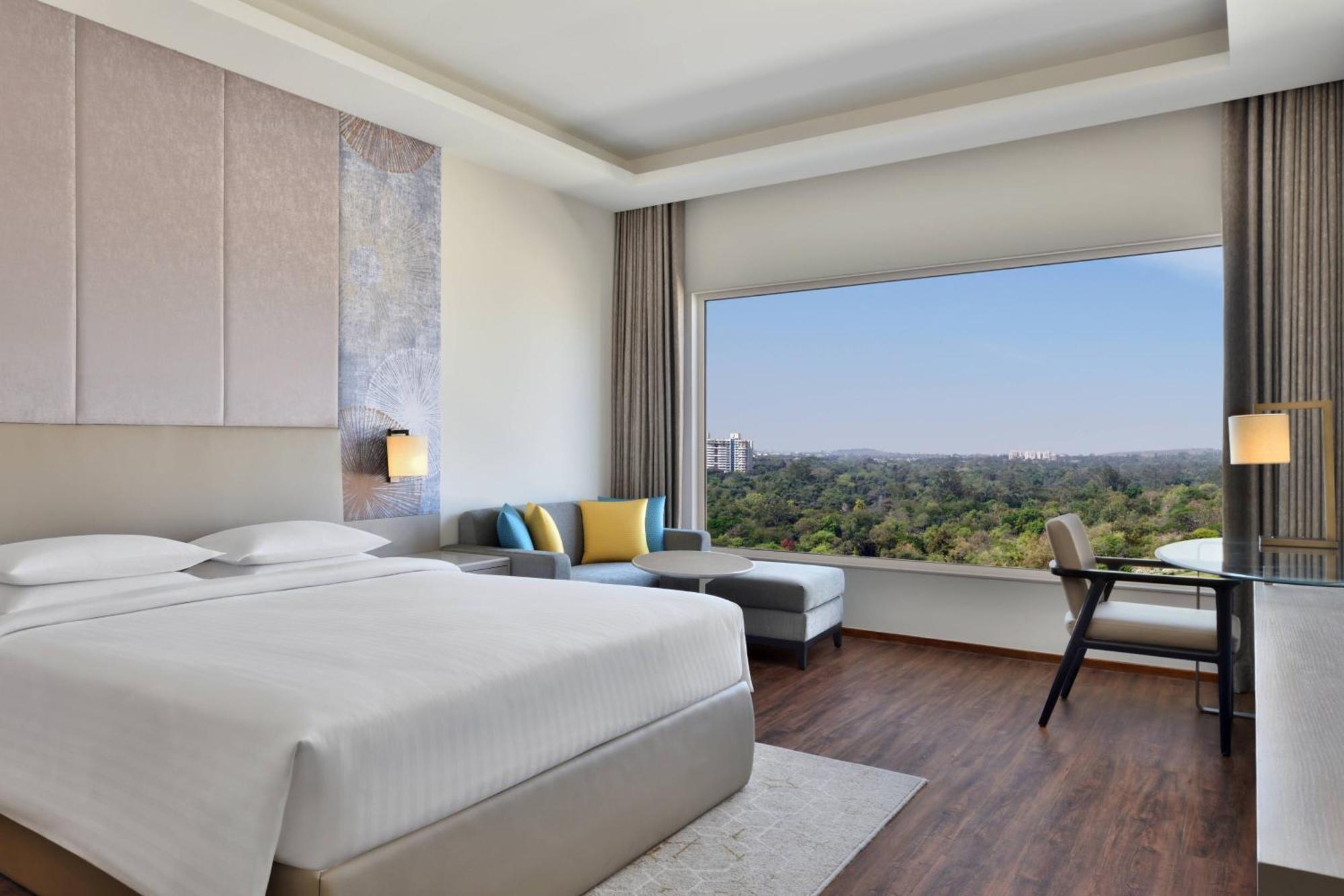 Hotel Courtyard By Marriott Bhopal Exterior foto